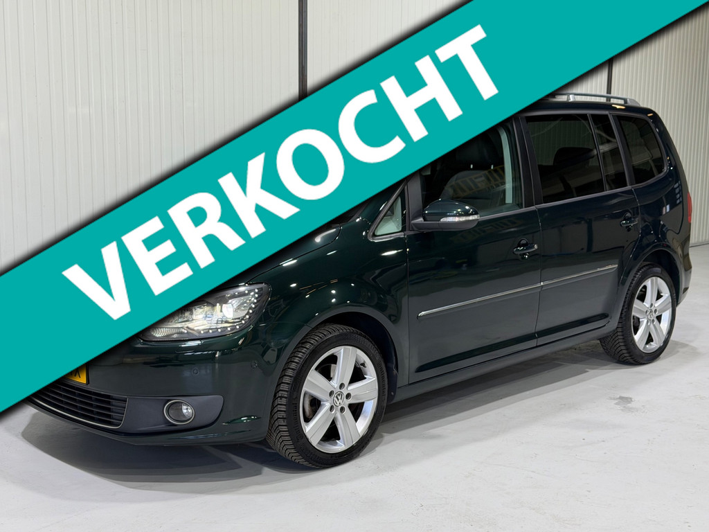 Volkswagen Touran 1.4 TSI Highline 7p. PANO - TREKHAAK - LED - NWE APK - LM VELGEN! 53608810-0.jpg | Autocentrum Klundert