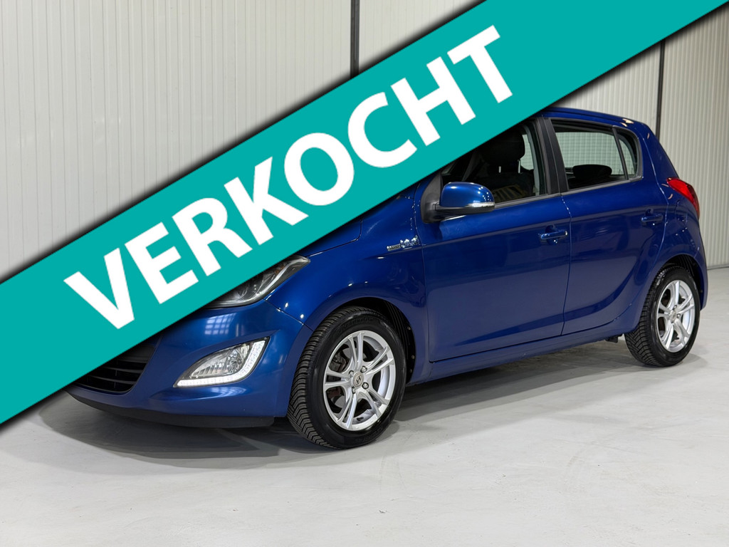 Hyundai i20 1.2i i-Motion NAVI - LM VELGEN - AIRCO - NWE APK - CARPLAY / ANDROID!! 53936592-0.jpg | Autocentrum Klundert
